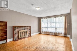 160 Elizabeth Ave in Peterborough, ON - Building Photo - Building Photo