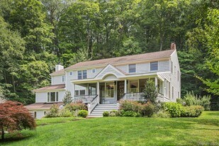 777 Armonk Rd in Mt Kisco, NY - Building Photo