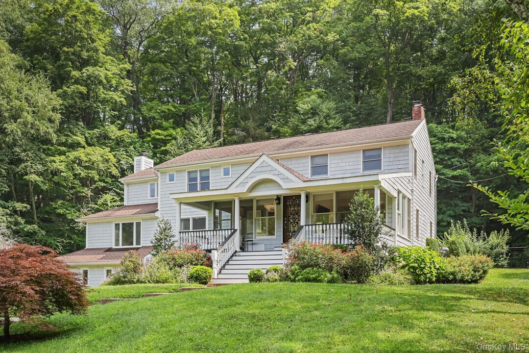 777 Armonk Rd in Mt Kisco, NY - Building Photo