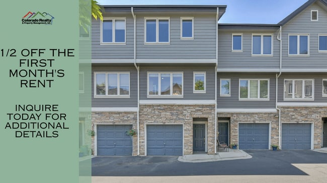 2943 W Riverwalk Cir