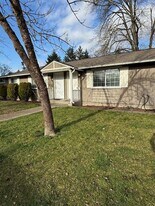 8311 Lake St SW in Lakewood, WA - Building Photo