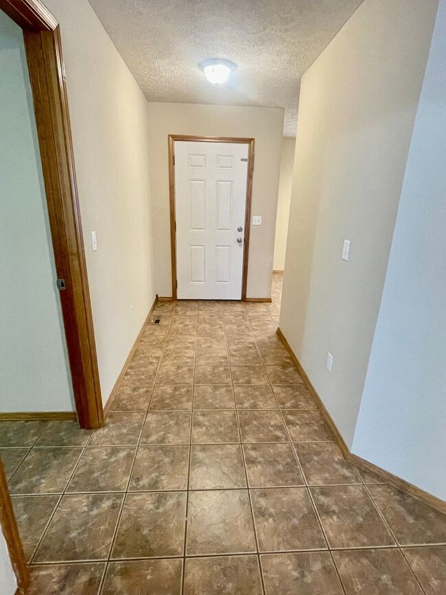 6008 N 8th Ave in Ozark, MO - Building Photo - Building Photo