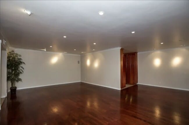 11970 Montana Ave in Los Angeles, CA - Building Photo - Building Photo