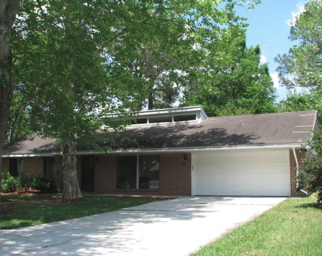 property at 1685 Farm Way