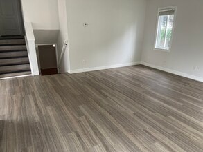 371 Somerset Crescent in Sarnia, ON - Building Photo - Building Photo