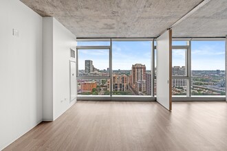 38 E 14th St in Chicago, IL - Building Photo - Building Photo