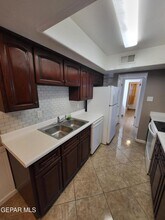 6700 Escondido Dr in El Paso, TX - Building Photo - Building Photo