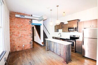 1533 Pleasant St in Cincinnati, OH - Building Photo - Building Photo