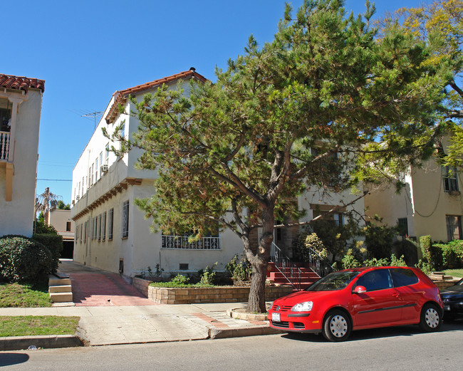 361-363 1/2 N Gardner St in Los Angeles, CA - Building Photo - Building Photo