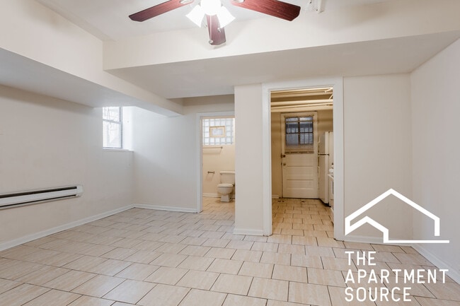 2886 N Clark St in Chicago, IL - Building Photo - Building Photo