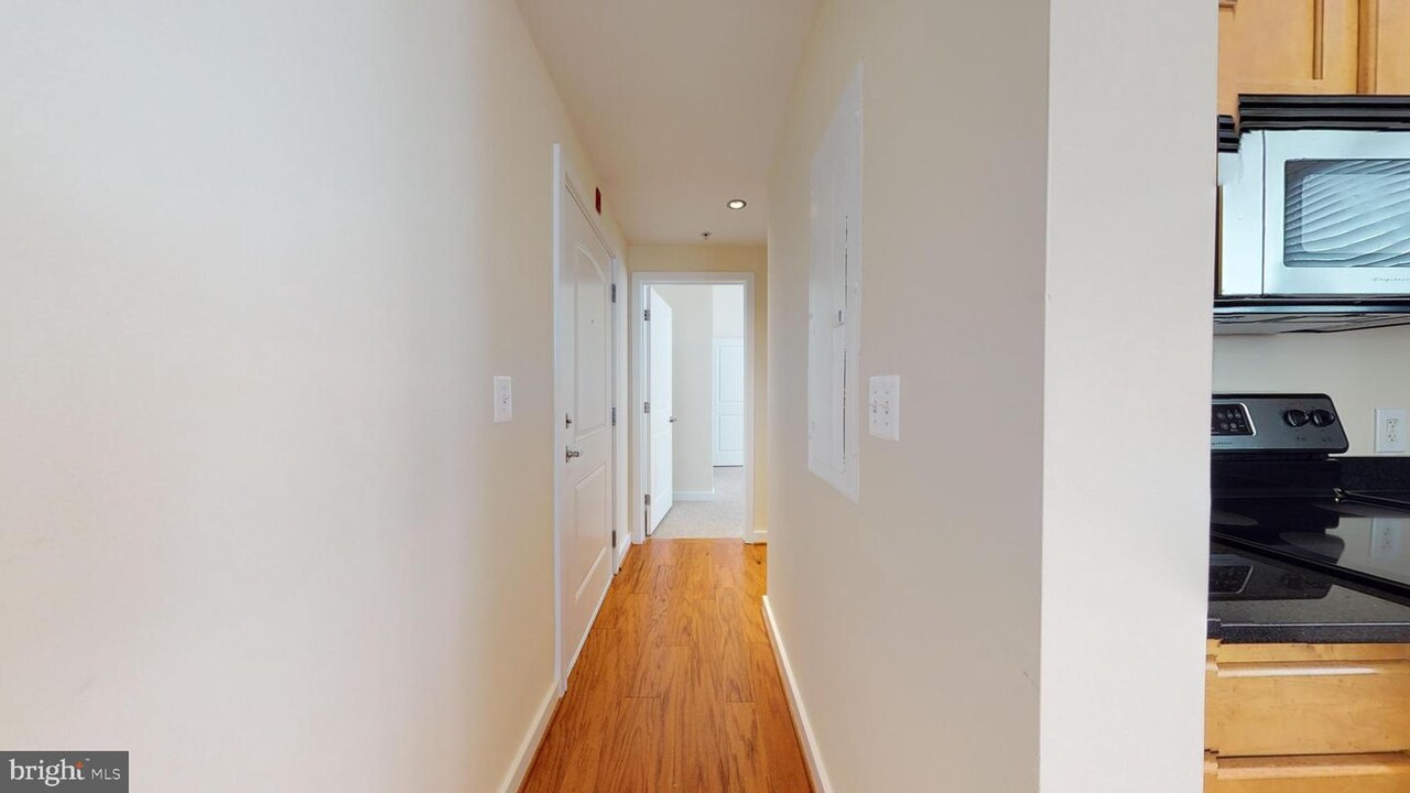 5885 Colorado Ave NW-Unit -108 in Washington, DC - Building Photo