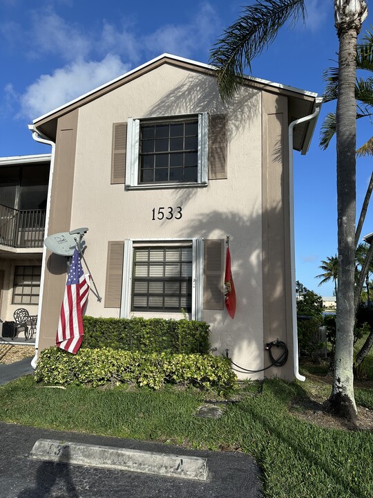 1533 S Liberty Ave, Unit 1533 in Homestead, FL - Building Photo