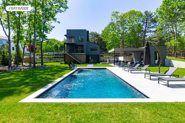 15 Margaret Dr in Sag Harbor, NY - Building Photo - Building Photo