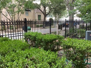 319 Sandman St in Houston, TX - Building Photo - Building Photo