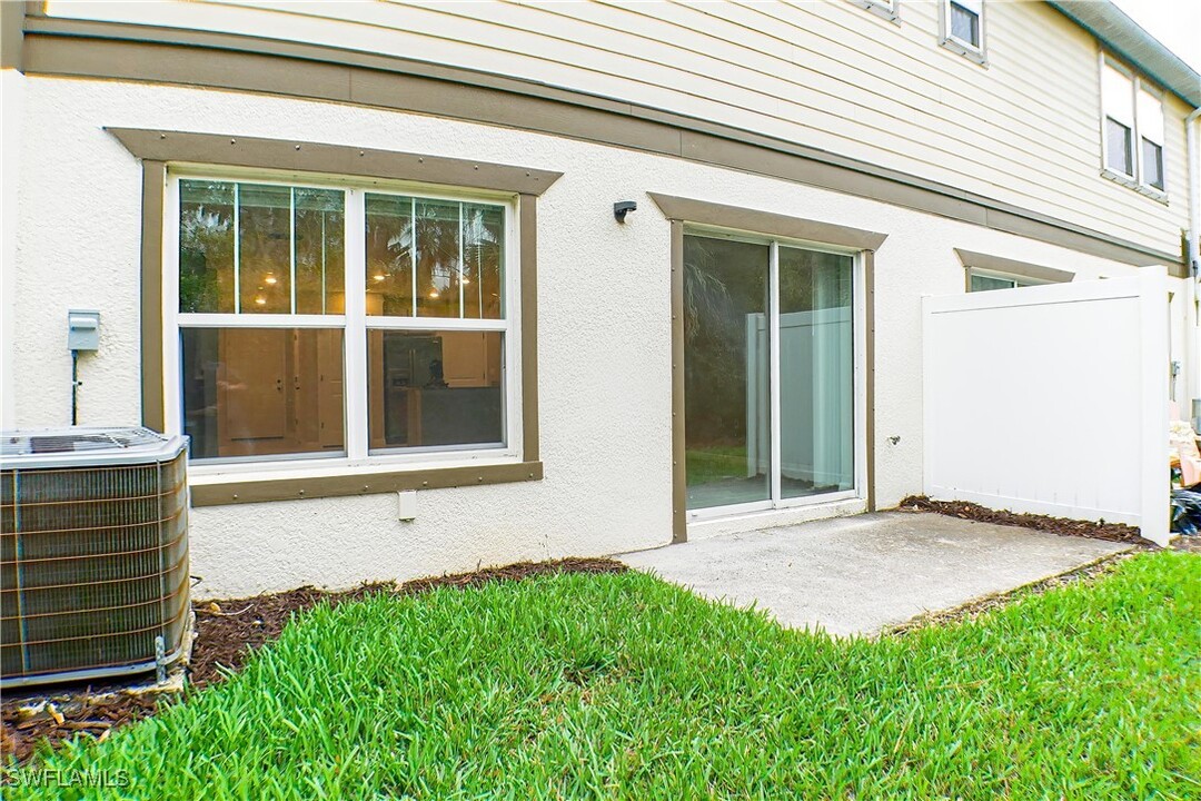 6340 Brant Bay Blvd in North Fort Myers, FL - Building Photo
