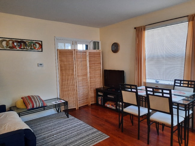 9 9th St S in Alexandria, VA - Foto de edificio - Building Photo