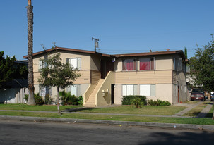 2522 S Rosewood Ave Apartments