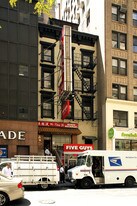 36 W 48th St in New York, NY - Building Photo