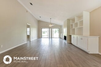 969 Belleflower Dr in Port Orange, FL - Building Photo - Building Photo