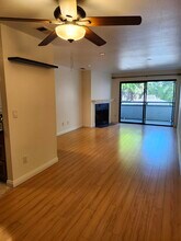 40425 Chapel Way, Unit 211 in Fremont, CA - Foto de edificio - Building Photo