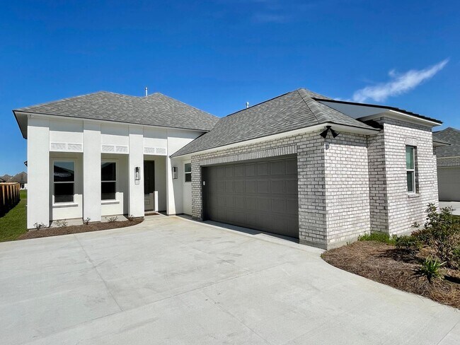 property at 3005 Woodgrove Wy