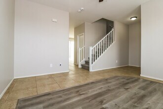 5229 W Albeniz Pl in Phoenix, AZ - Building Photo - Building Photo