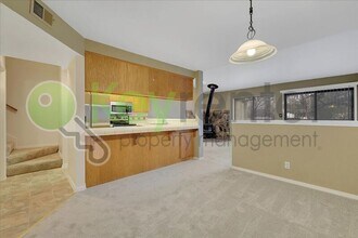 7733 Lauppe Ln in Citrus Heights, CA - Building Photo - Building Photo