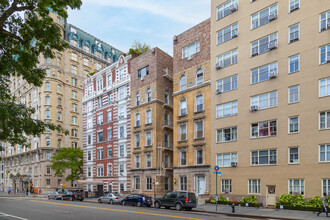 293 Central Park West in New York, NY - Building Photo - Primary Photo