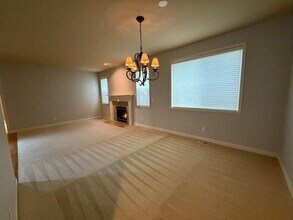 36101 SE Turnberry St in Snoqualmie, WA - Building Photo - Building Photo