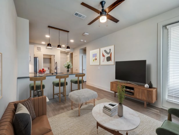 property at 1400 N Main St