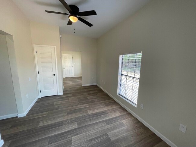 1509 Monterrey Ave in Laredo, TX - Building Photo - Building Photo