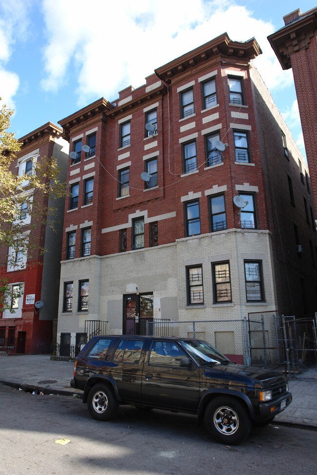 52-54 Elliott Ave in Yonkers, NY - Building Photo - Building Photo