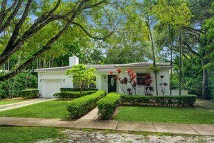 1225 Tangier St in Coral Gables, FL - Building Photo