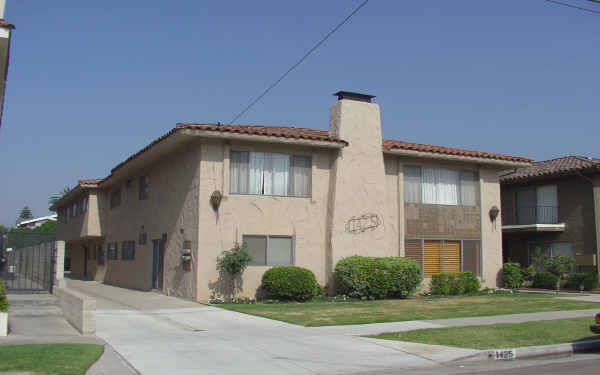 1425 S 3rd St in Alhambra, CA - Building Photo