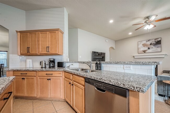 18515 Bare Meadow Ln in Katy, TX - Building Photo - Building Photo