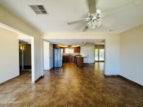 3839 E Sunnyside Dr in Phoenix, AZ - Building Photo - Building Photo