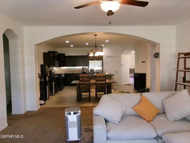 6445 Villaggio Dr, Unit 48A in El Paso, TX - Building Photo - Building Photo