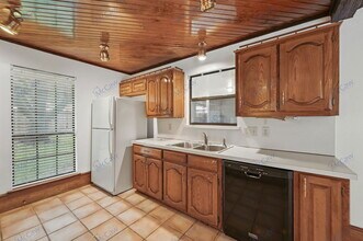 217 Elder Oak Dr in Desoto, TX - Foto de edificio - Building Photo