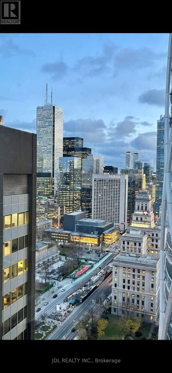 238 Simcoe St in Toronto, ON - Building Photo - Building Photo