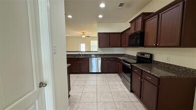 1829 Persimmon Dr in Anna, TX - Foto de edificio - Building Photo