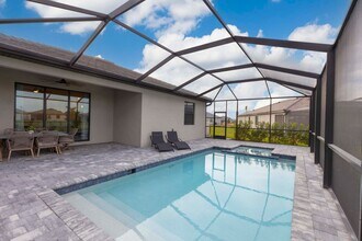 13822 Pine Lodge Ln in Ft. Myers, FL - Building Photo - Building Photo