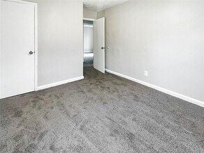 1927 Boulderview Dr SE in Atlanta, GA - Building Photo - Building Photo