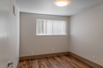 Cougar Creek Apartments in Vancouver, WA - Building Photo - Interior Photo