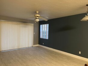 1850 Charlesmont Dr, Unit 113 in Indialantic, FL - Building Photo - Building Photo