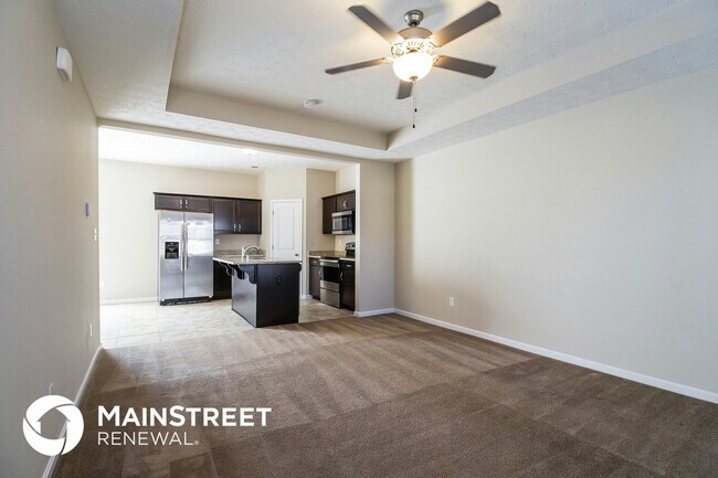 10900 Kaufman Farm Dr in Louisville, KY - Foto de edificio - Building Photo