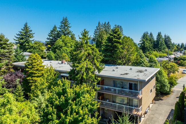 Larchwood Apartments