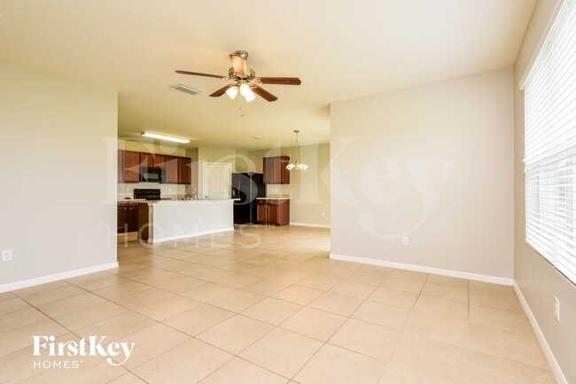 1028 NW 7th Pl in Cape Coral, FL - Building Photo - Building Photo