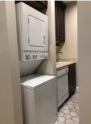 134 Chestnut St, Unit 6 in Boston, MA - Foto de edificio - Building Photo