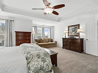 8401 W 127th Cir in Overland Park, KS - Foto de edificio - Building Photo