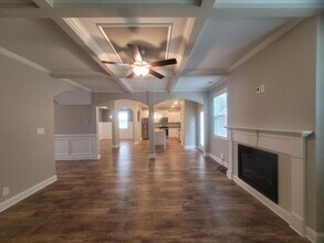 1316 Black Oak Cir in Clarksville, TN - Foto de edificio - Building Photo